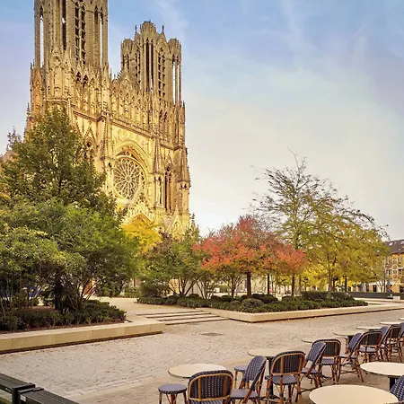 Szálloda La Caserne Chanzy & Spa, Autograph Collection